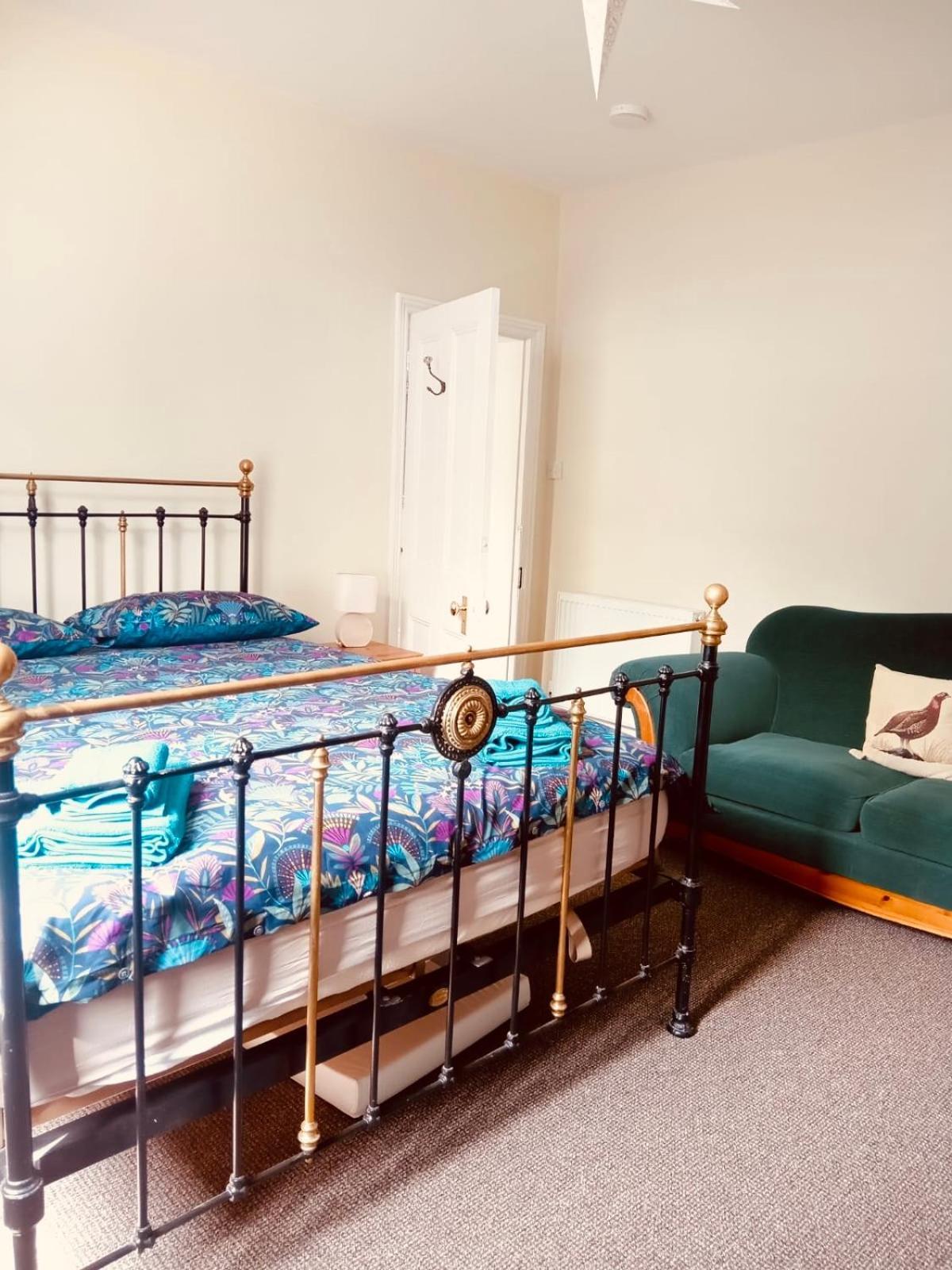 Llangollen Townhouse 4 Bedroom Экстерьер фото